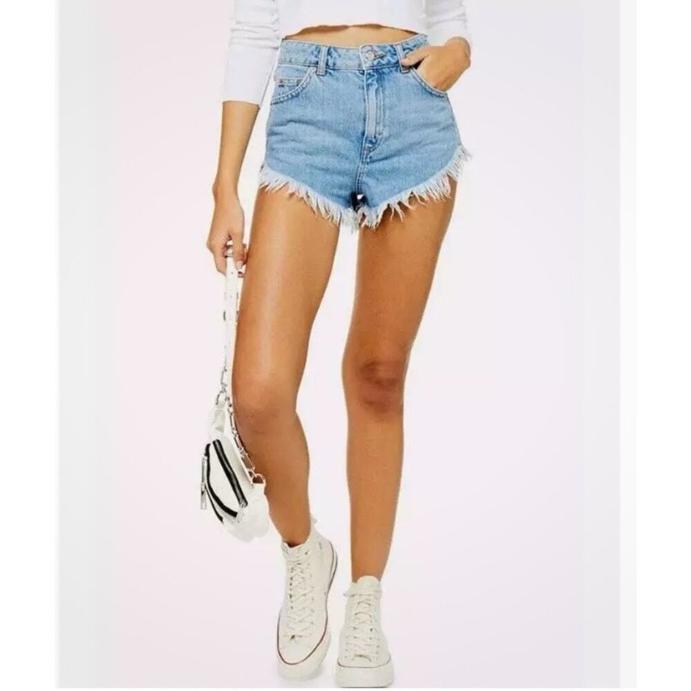 Topshop-Wmns Kiri High Waist Denim Shorts-Distressed Frayed Hems-Lt Wash-US 10